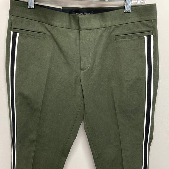 NWT Banana Republic Sloan Mid Rise Olive Green Side Stripe Trouser Pants 6S - Picture 2 of 16